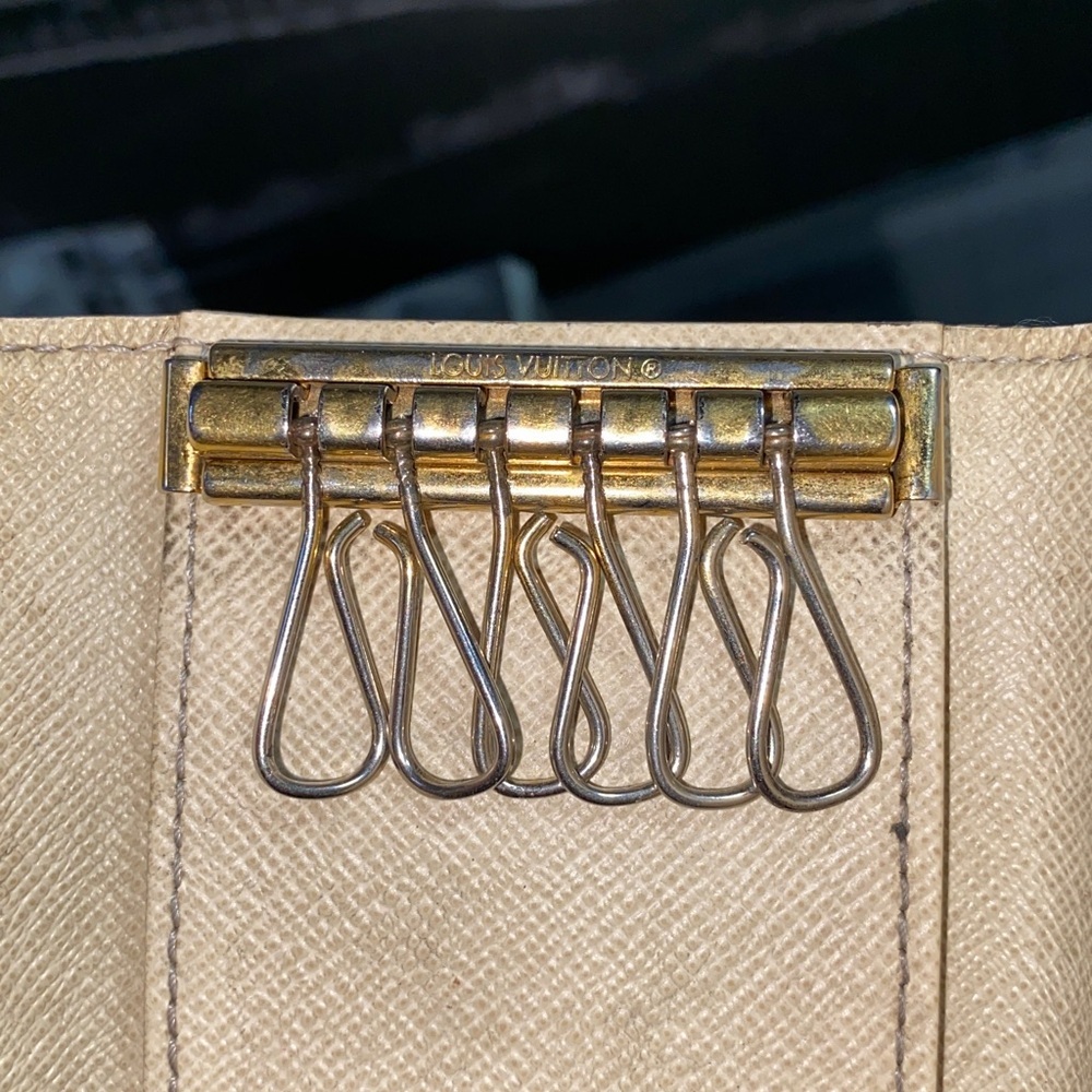 Authentic Louis Vuitton Damier Azur Key Card Holder - Picture 9 of 17